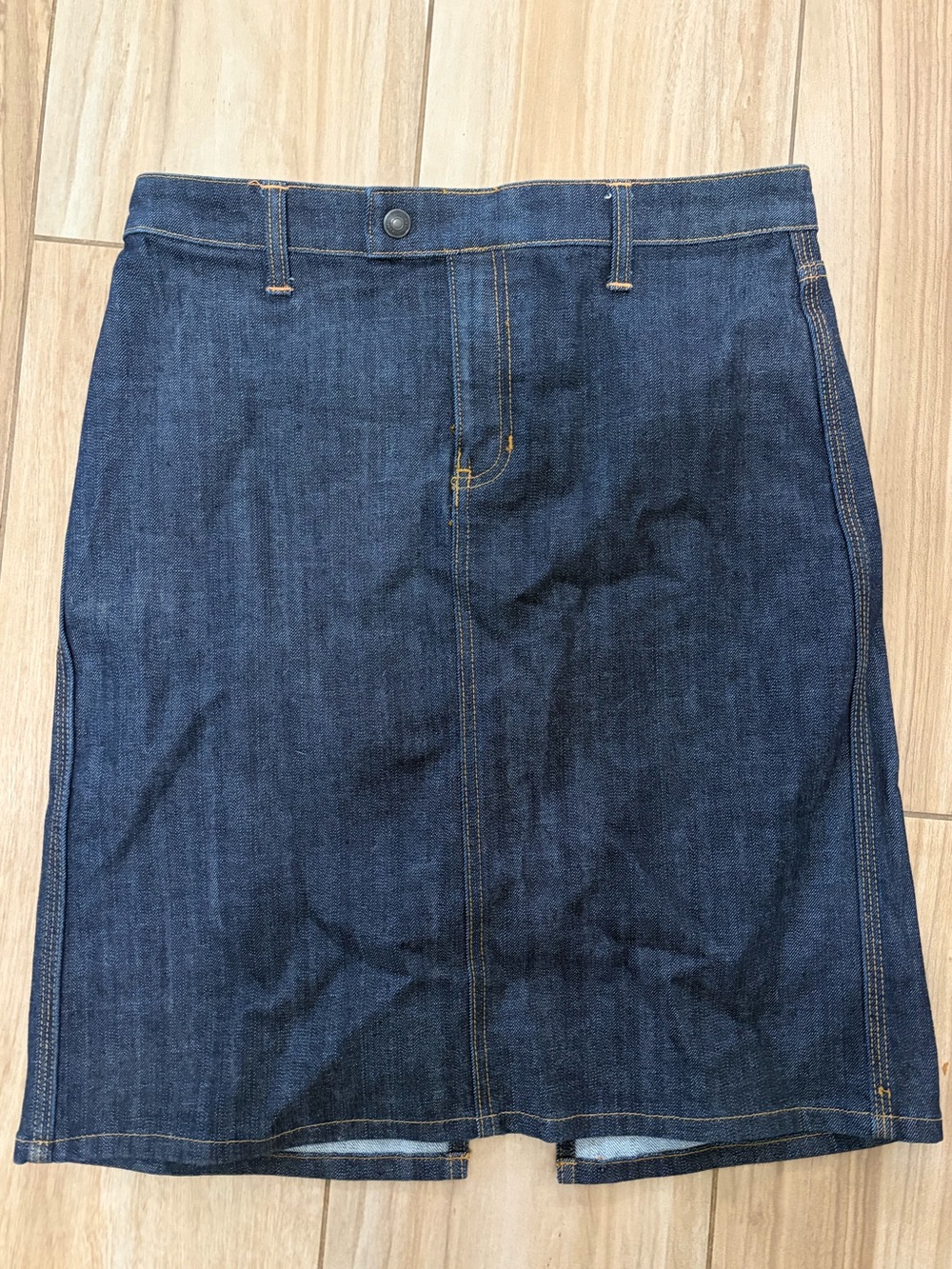 GAP Dark Wash Denim A-Line Skirt with Front Slit & Stitching Size 8